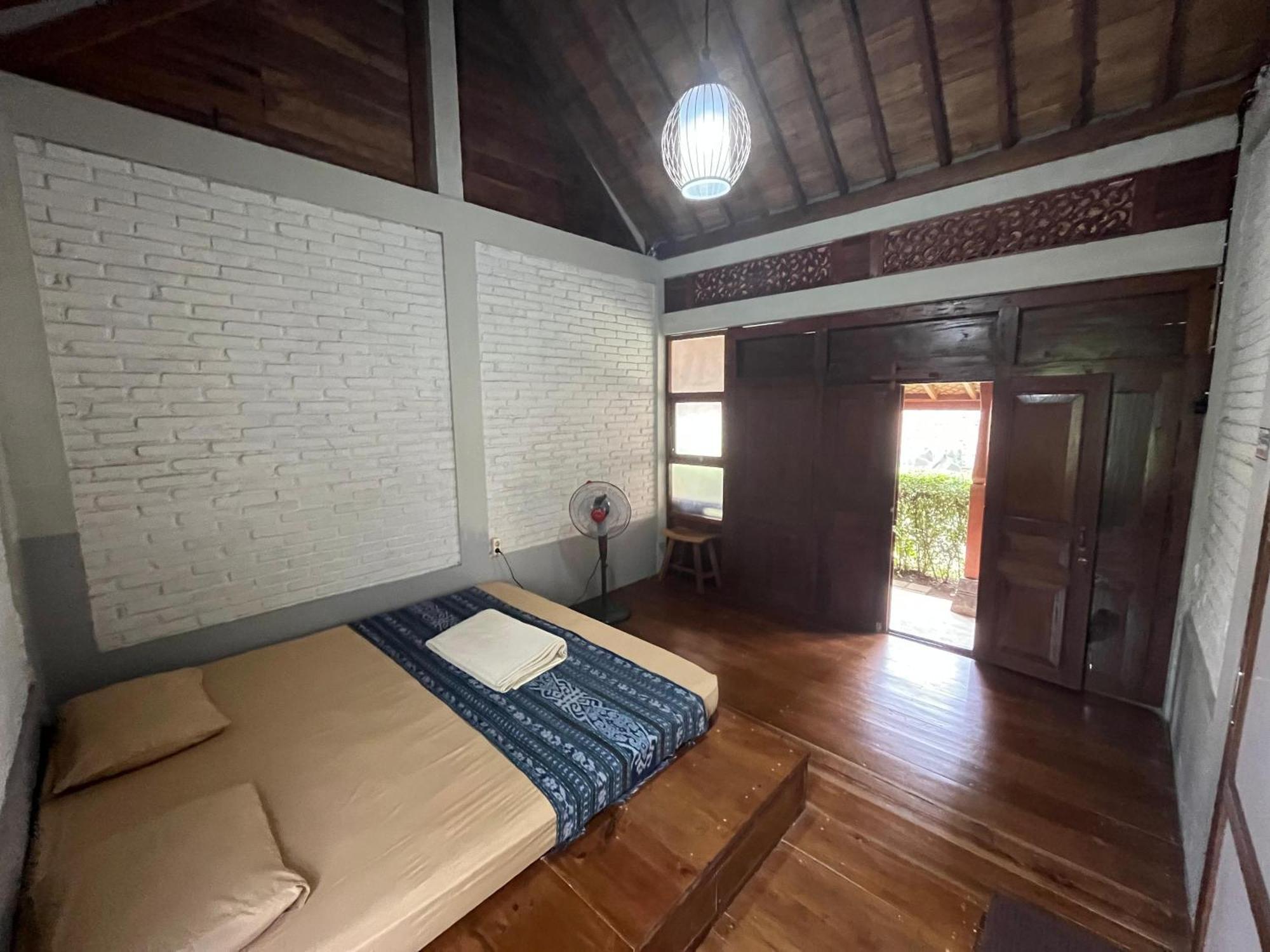 Saka Homestay Boutique & Cafe Magelang Exterior foto